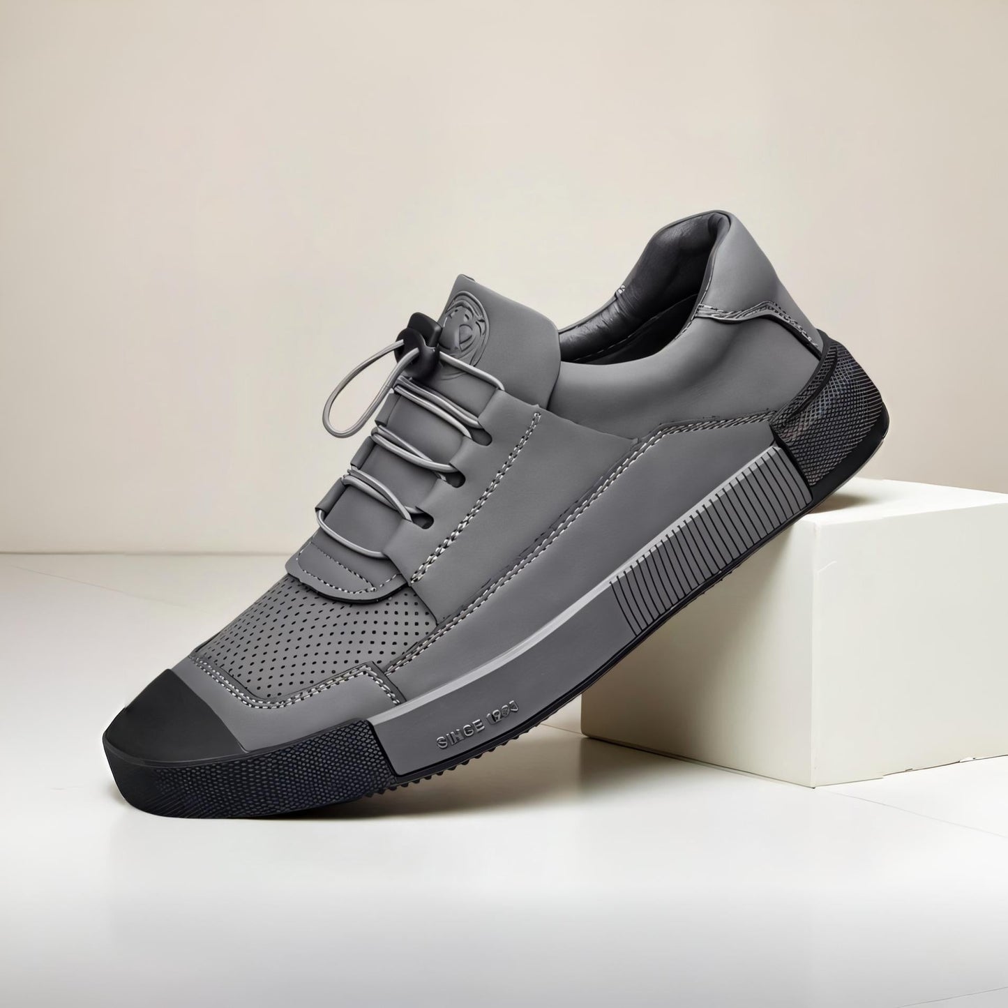 Camino Leather Sneaker - Stylish Comfort with Italian Design